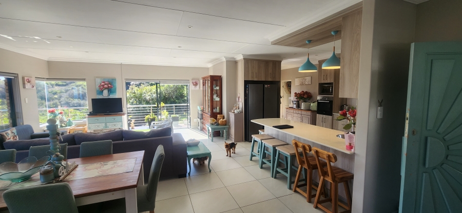 6 Bedroom Property for Sale in Dana Bay Western Cape